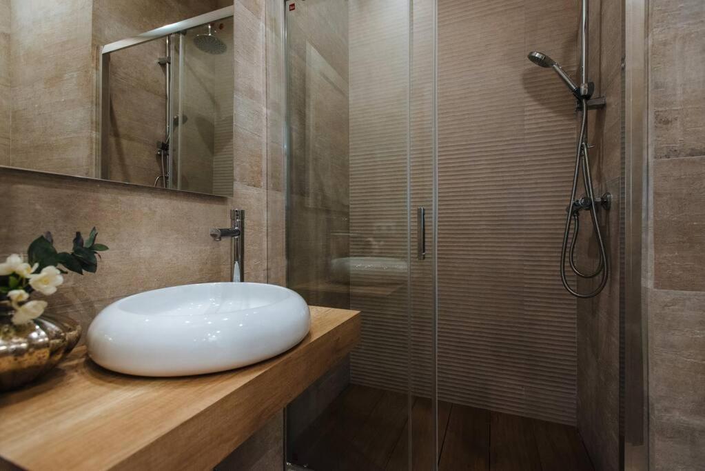 Selecta Patricio Saenz Apartment Sevilla Bagian luar foto
