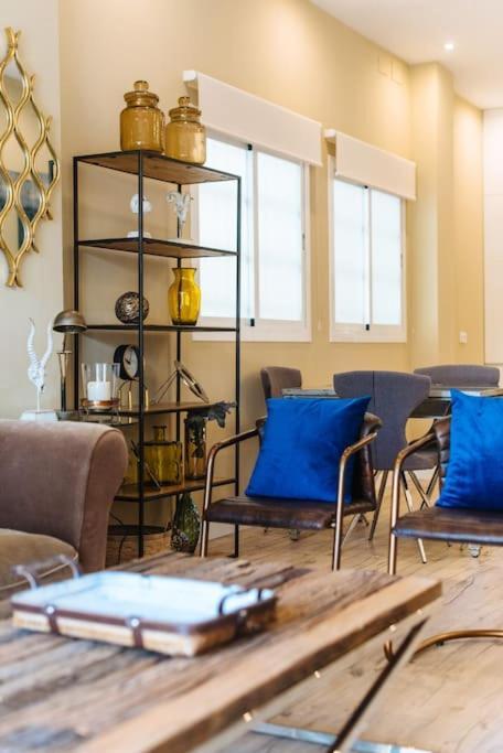 Selecta Patricio Saenz Apartment Sevilla Bagian luar foto