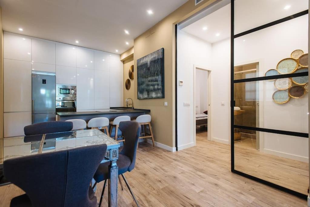 Selecta Patricio Saenz Apartment Sevilla Bagian luar foto