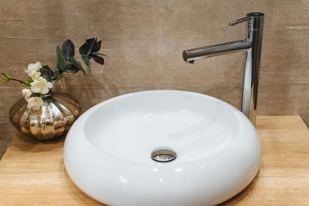 Selecta Patricio Saenz Apartment Sevilla Bagian luar foto